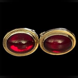Vintage Hayward men’s 1/20 12K yellow gold filled red glass cuff links